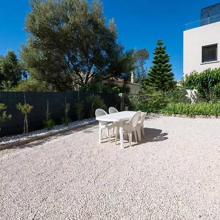 Entiere 14 Couchages Pres De La Les Maures Entre Hyeres Et Le Lavandou